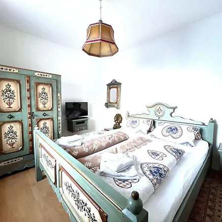 Enzian Apartmán *